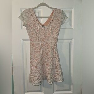 Kendall & Kylie lace dress